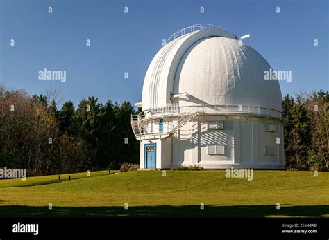 An Old Observatory North Of Toronto Dunlap Observatory Stock Photo Alamy