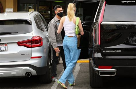 Sophie Turner Nude OnlyFans Leaks Fappening Page 15 FappeningBook