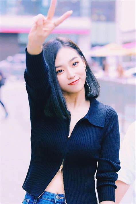 Clc Yeeun Wallpapers Wallpaper Cave