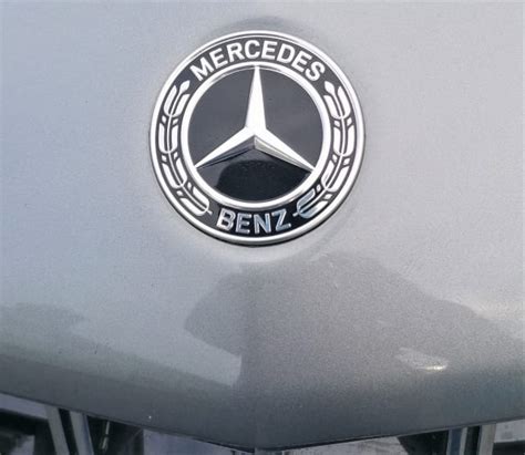 Front Emblem Mit Stern Motorhaube Schwarz Gl Nzend Original Mercedes