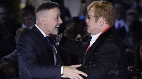 Елтън Джон и съпругът му напълно ще подкрепят децата си, ако изберат ...