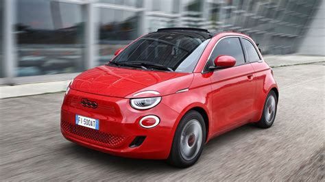 Stellantis Frena La Fiat Elettrica Stop Alla Produzione Per Calo