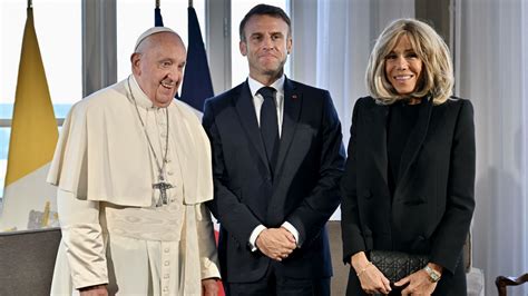 Le Pape Fran Ois Marseille Avec Brigitte Et Emmanuel Macron Retour