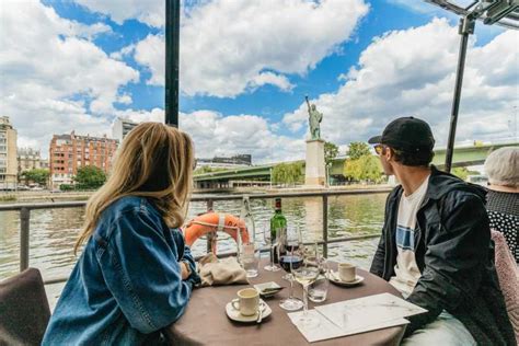 Paris 2 timmars båtutflykt på Seine floden med lunch GetYourGuide