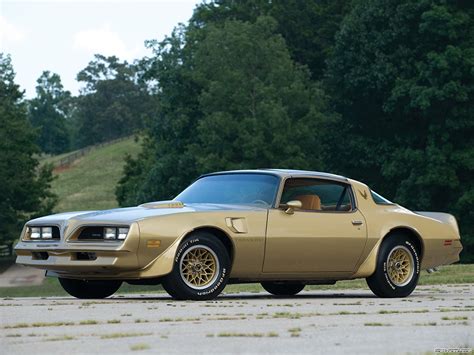 Firebird Trans Am Y Gold Special Edition