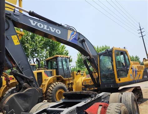 Satılık Volvo EC 210 B LC paletli ekskavatör Çin Shanghai BB26054