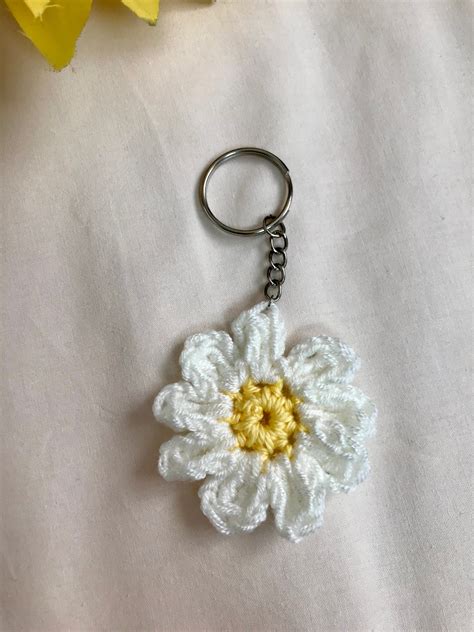 Crochet Daisy Keychain Flower Keychain Handmade Keychain Etsy