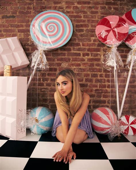 Sabrina Carpenter Sexy Legs Hot Celebs Home