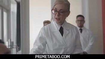 Haciendo Un Clon De Mi Hijastra XVIDEOS