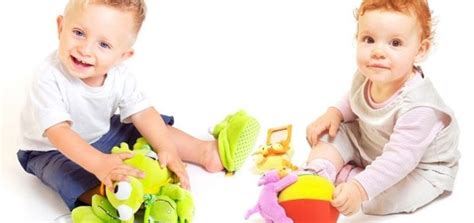 Детские игрушки. Правильные игрушки по возрасту | Children, Handmade ...