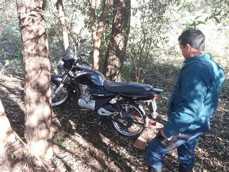 RIO BRILHANTE moto furtada é localizada abandonada em mata RIO