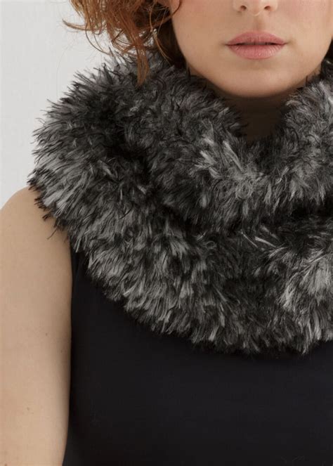 A Stylish Faux Fur Cowl Knitting Pattern Through The Stitch