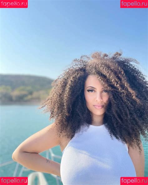 Leaks Nude Ines Curly Onlyfans Photo Gallery Manyvids Pics