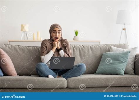 Shocking Event Great Offer Ad Expression Of Emotion Stock Image