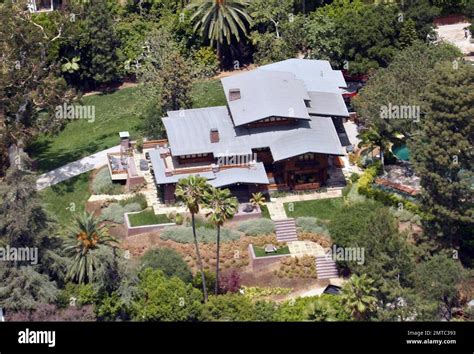 Exclusive This Is Brad Pitt And Angelina Jolies Sprawling Hollywood