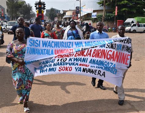 Bukavu Des vendeurs du marché de Nyawera descendent dans la rue pour