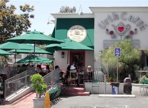 Urth Caffe A La Cafe Frequented By Celebrities Opens Soon In Laguna