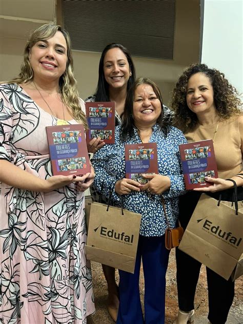 Sindpol Alagoas Sindpol prestigia o lançamento do livro Mulheres na