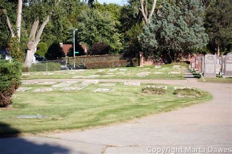 Golden Hill Cemetery