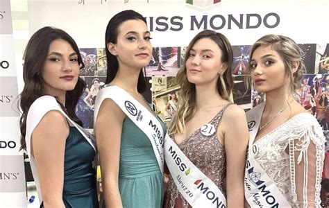 Proclamate Le Top Finaliste Di Miss Mondo Una Ortonese Abruzzo