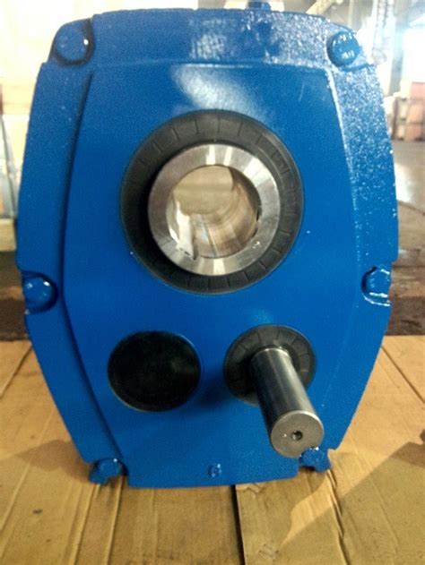 Smr Gear Reducer Smr Shaft Mounted Reducer Metric Size Made In Cast