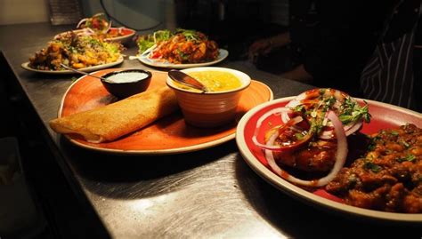 4 Best Places for Street Food in Ahmedabad | ExciTrend.com