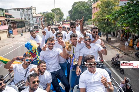 Photos - Sri Lanka Cricket Team welcome parade