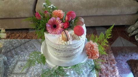 Naked Orange Cake With Vanilla Buttercream