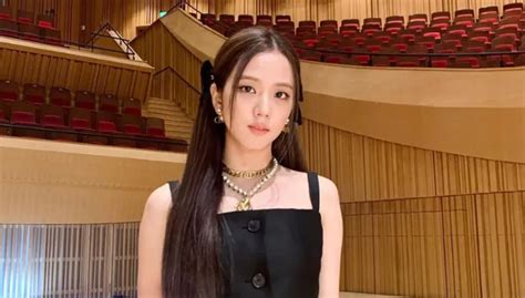 Profil Lengkap Jisoo Member Tertua BLACKPINK Yang Berulang Tahun Hari Ini