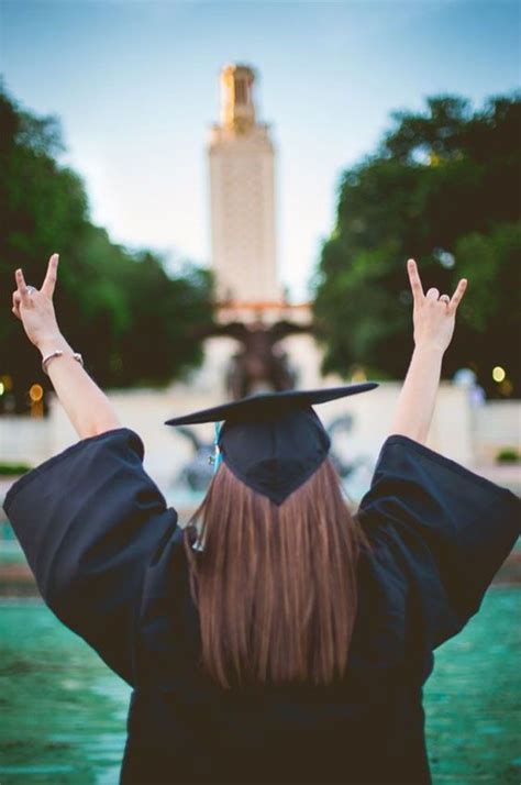 Senior Picture Poses That Will Make You Want To Go Back To School