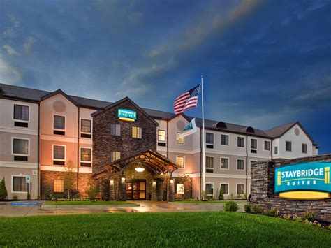 Independence Hotels: Staybridge Suites Kansas City-Independence ...