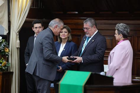 Comunidad Presbiteriana Honra Al Binomio Presidencial Diario De