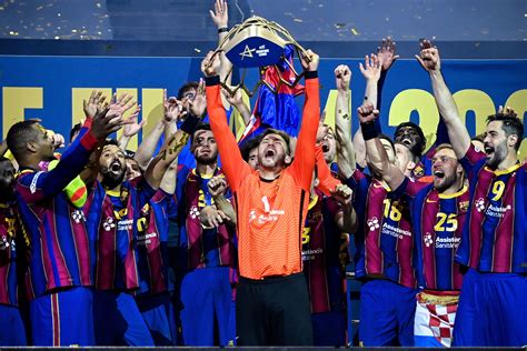 El Barça Levanta La Champions Perfecta Antes Del Derribo De Laporta