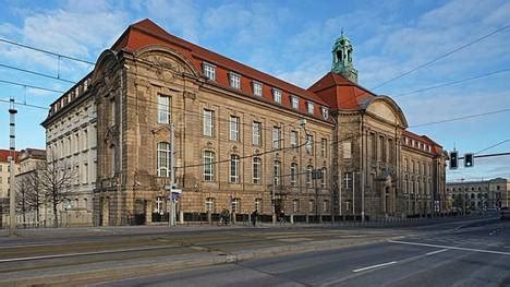 Die Zeit: Saksan tiedustelu tutkii kahden talousministeriön virkamiehen ...