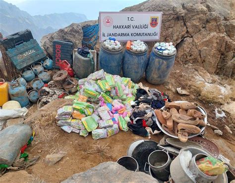 Hakkari de terör operasyonu Silah ve mühimmat ele geçirildi