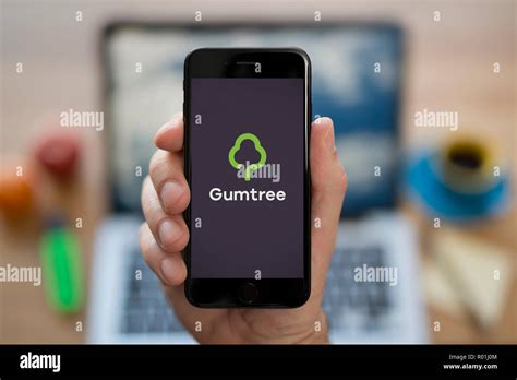 Gumtree logo hi-res stock photography and images - Alamy