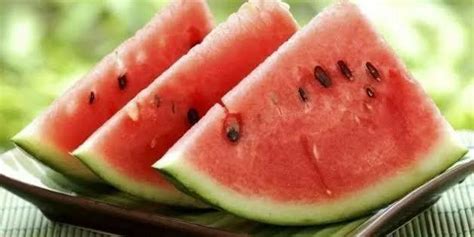 Will Watermelon Seeds Grow Watermelons In My Stomach Girlsaskguys