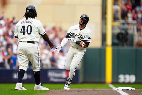 Twins Beat Blue Jays To Win First Playoff Game Since Snap Game