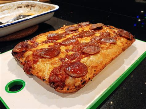 828 Best Detroit Style Pizza Images On Pholder Food Pizza And Food Porn