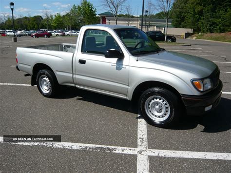 2004 Toyota Tacoma Base Standard Cab Pickup 2 Door 2 4l