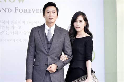 Husband And Wife Yeon Jung Hoon And Han Ga In At Lee Byung Hun And Lee Min Jungs Wedding