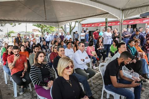 Prefeito Sivaldo Albino assina ordem de serviço para construção de duas