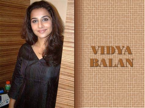 Vidya Balan Hot Sexy Boobs Thighs Cleavage Nude Bikini Wallpapers