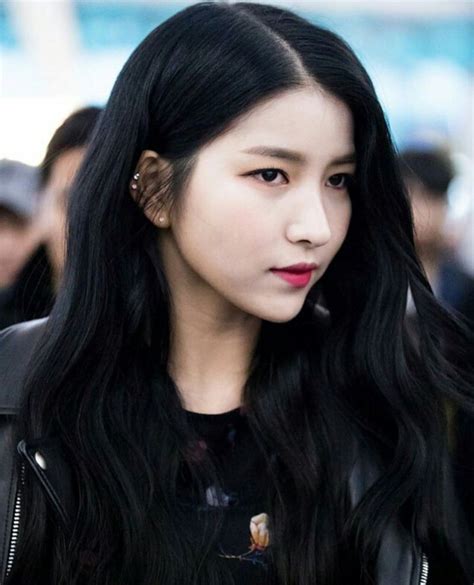 Pin By Lieri On Sowon Gfriend Sowon Sinb Gfriend Photoshoot