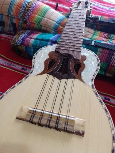 Charango Boliviano Profissional Novo Estojo Tradicional