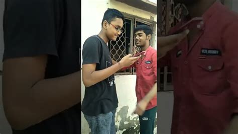 दोस्तों👬 तो ऐसे 2 लाइनें कर दे ढेर😂😂funnychora Shorts Comedy