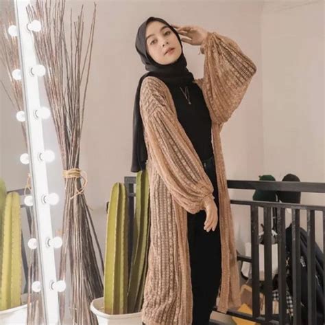 Model Outer Brokat Kekinian Yang Cocok Untuk Acara Pesta Toko Kain