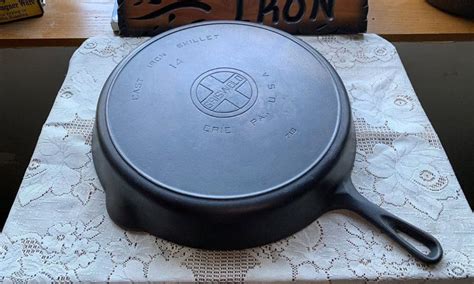 Griswold Cast Iron History Value Identify Guide In 2024