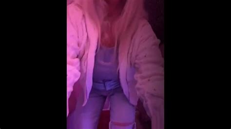 PaintedRose Live Rosie Goes From A Dance Tease To PUSSY In Your Face In 5 4 3 2 Pornhub