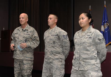 14th AF commander tours Vandenberg > Vandenberg Space Force Base ...